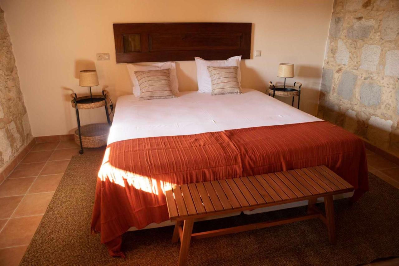 O Pombal Bed & Breakfast อัลกาเนนา ภายนอก รูปภาพ