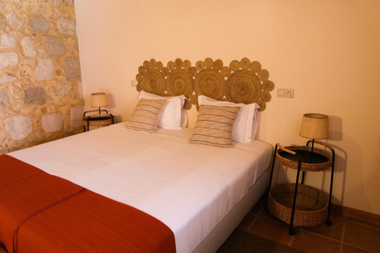 O Pombal Bed & Breakfast อัลกาเนนา ภายนอก รูปภาพ